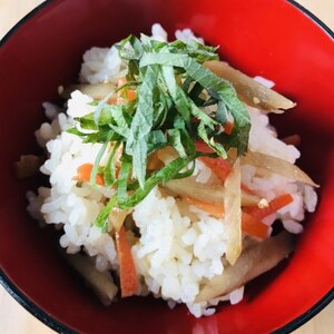 残りの煮物で☆炊き込みご飯大葉のせ